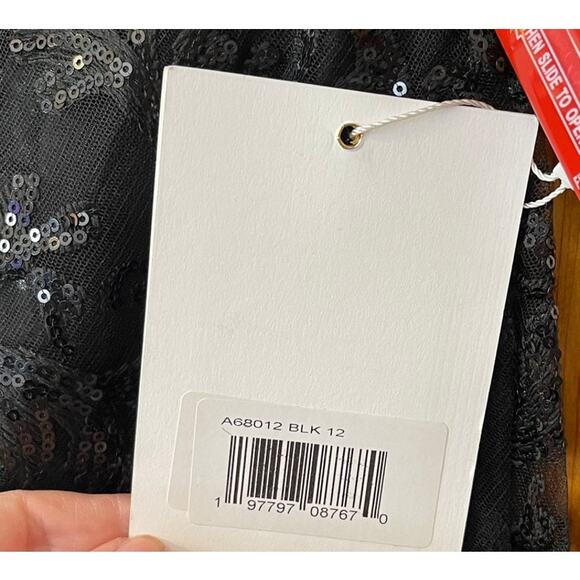 Mac Duggal NEW Size 12 Black Sequined V Neck Cap Sleeve Midi Dress Style A68012 - Picture 10 of 11